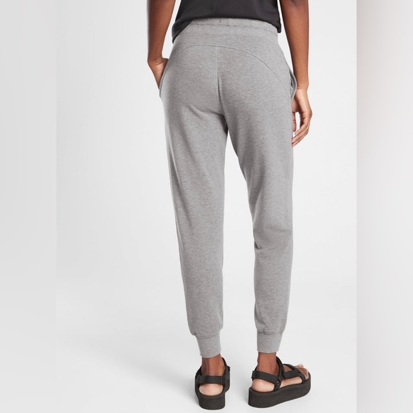 ATHLETA Balance Jogger size S Gray - Picture 2 of 9